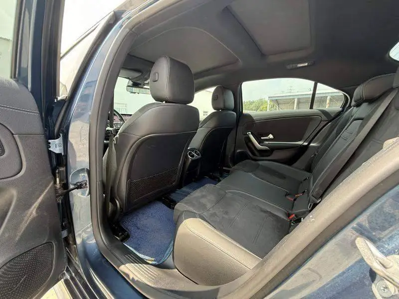 Mercedes-Benz A-Class 2019 A 200 L sports sedan — 9