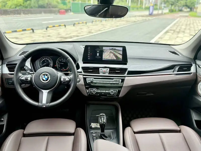 BMW X1 2022 sDrive25Li Leading Edition — 17