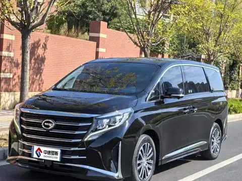 Trumpchi M8
