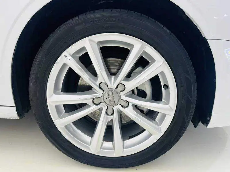Audi A3 2016 Limousine 35 TFSI Progressive — 7