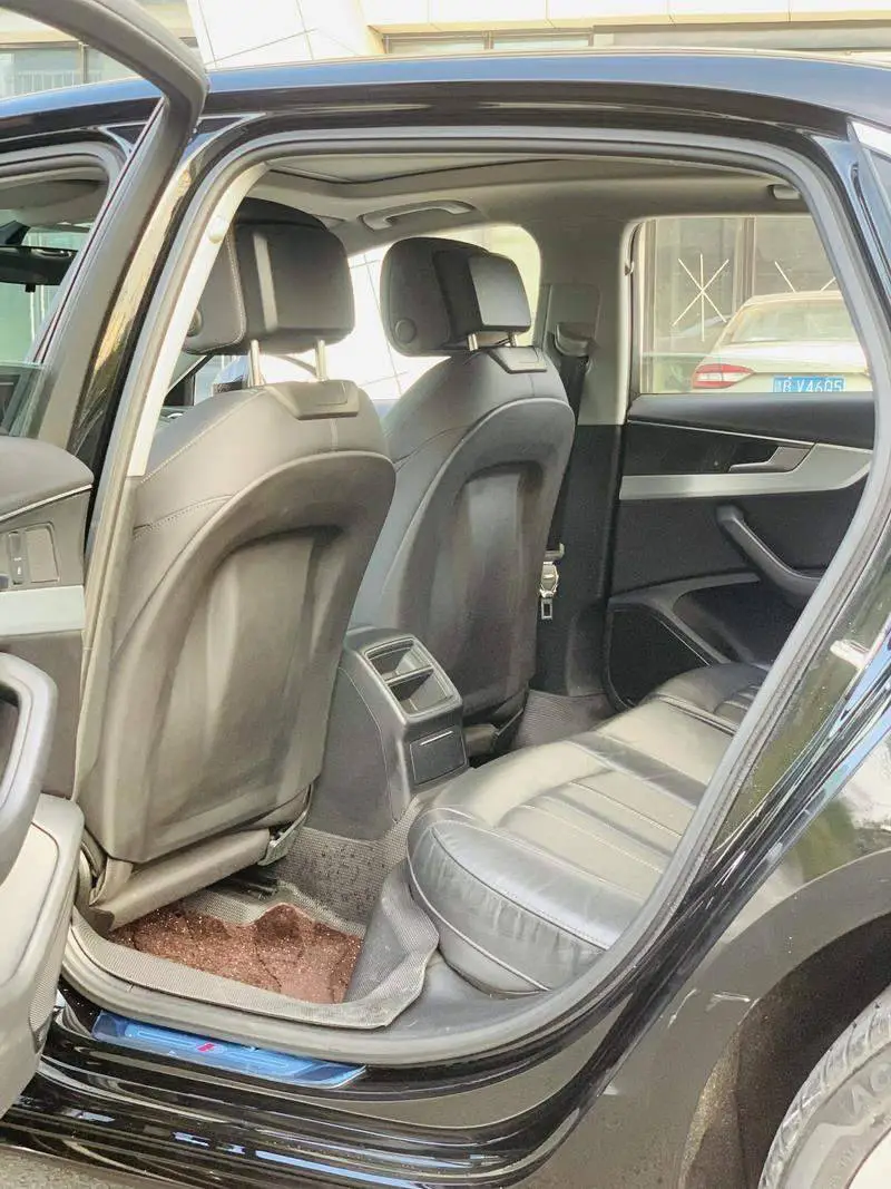 Audi A4L 2020 40 TFSI Stylish and Dynamic — 17