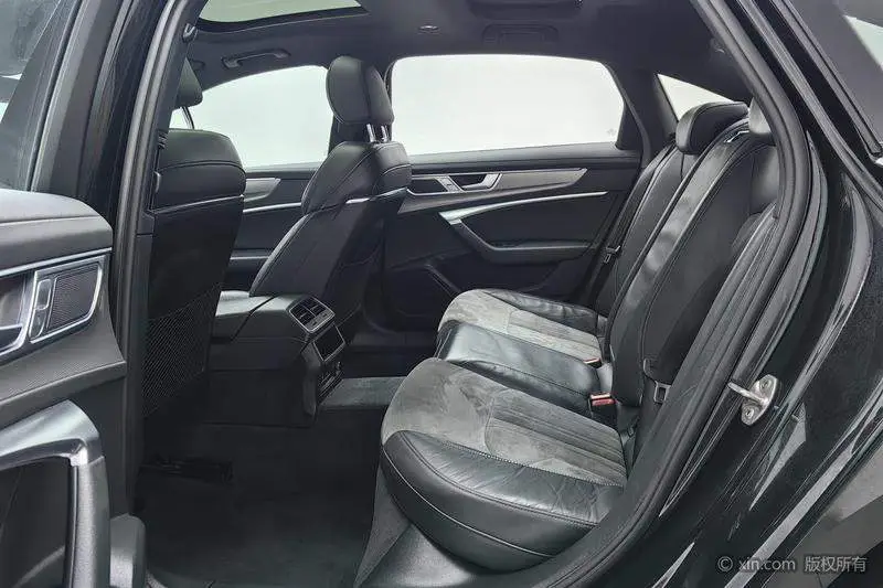 Audi A6L 2024 45 TFSI Selected Dynamic Edition — 19