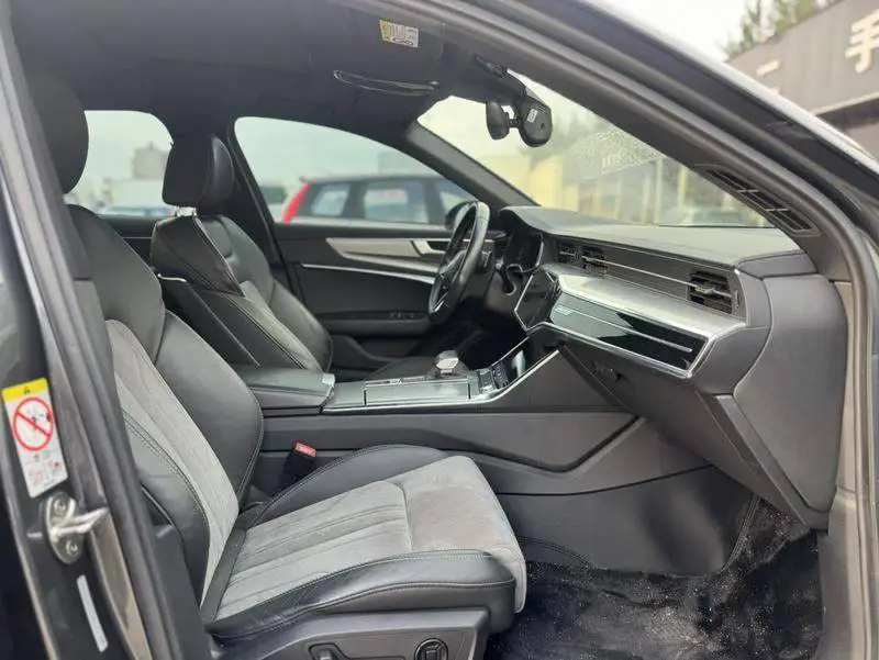 Audi A6L 2020 40 TFSI Luxury Dynamic Edition — 17