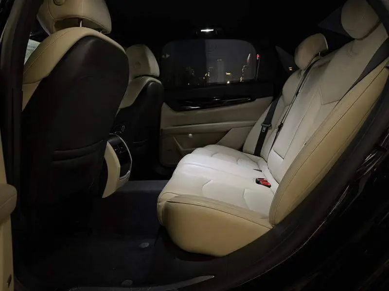 Cadillac CT6 2019 28T Fashion Model — 9