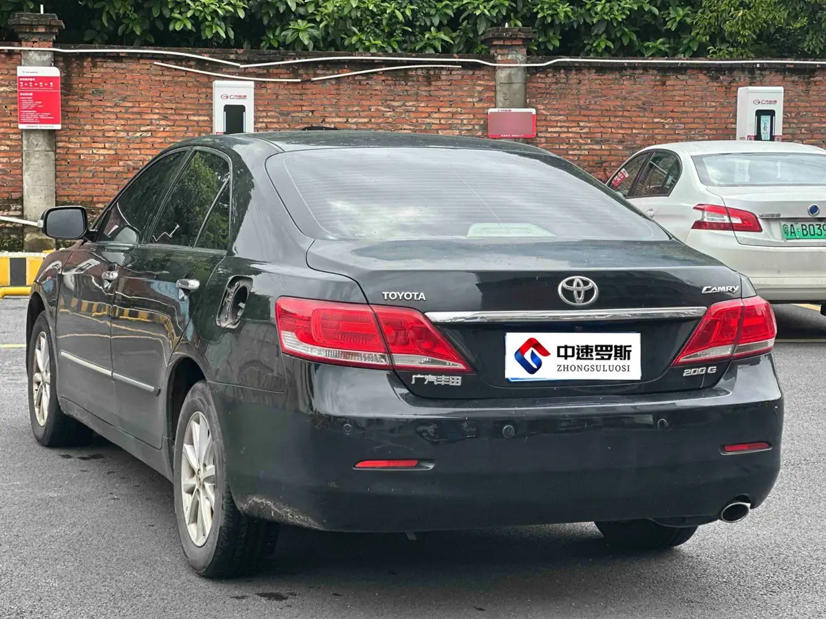Camry 2009 240G Deluxe Edition — 3