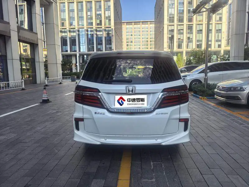 Elysion 2016 2.4L Comfort Edition — 6
