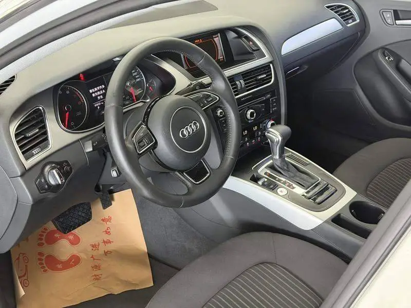 Audi A4L 2016 35 TFSI Collector's Edition Automatic Standard Model — 10