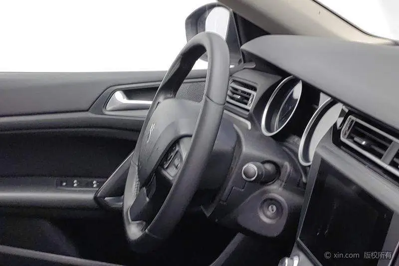 Peugeot 408 2015 1.2T Automatic Luxury Edition — 10
