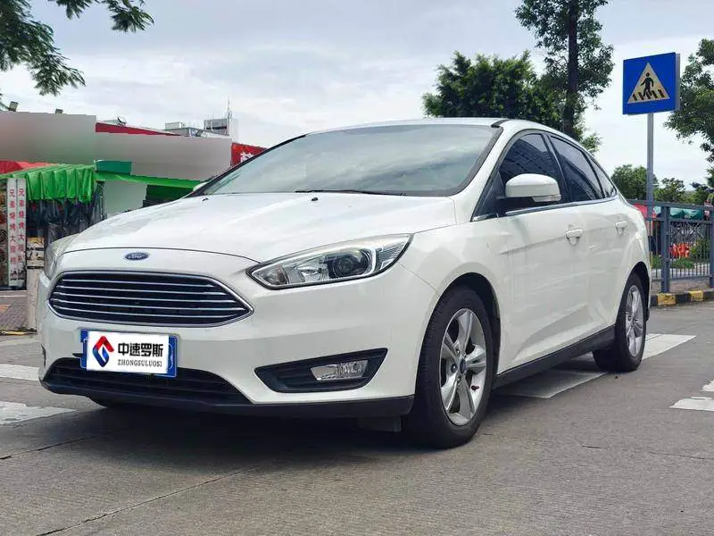 Fox 2017 Sedan 1.6L Automatic Comfort Smart Edition — 3