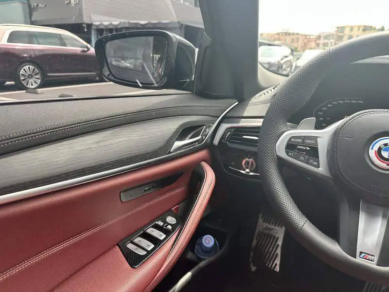 BMW 5 Series 2021 530Li Leading M Sport Package — 7