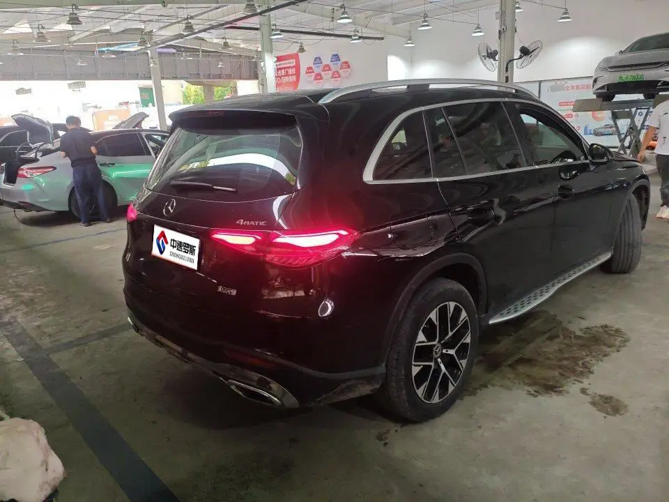 Mercedes-Benz GLC 2023 GLC 260 L 4MATIC Dynamic 5-seater — 4