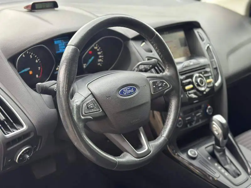 Fox 2017 Sedan 1.6L Automatic Fashion Smart Edition — 9
