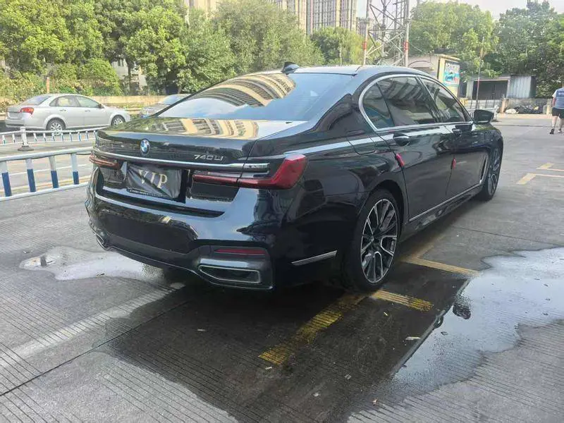 BMW 7 Series 2019 740Li Leading Luxury Package — 7