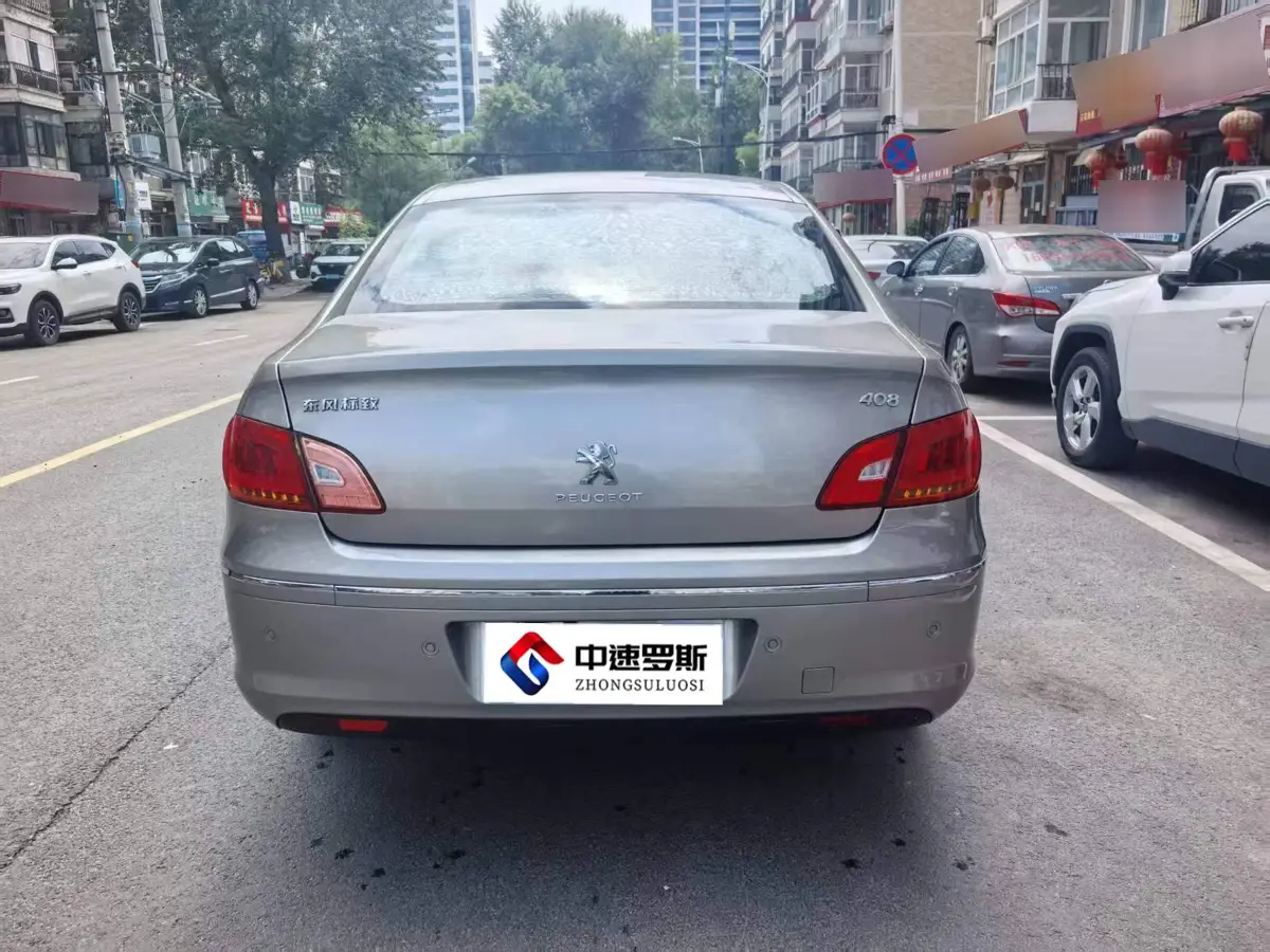 Peugeot 408 2013 2.0L Automatic Comfort Edition — 5