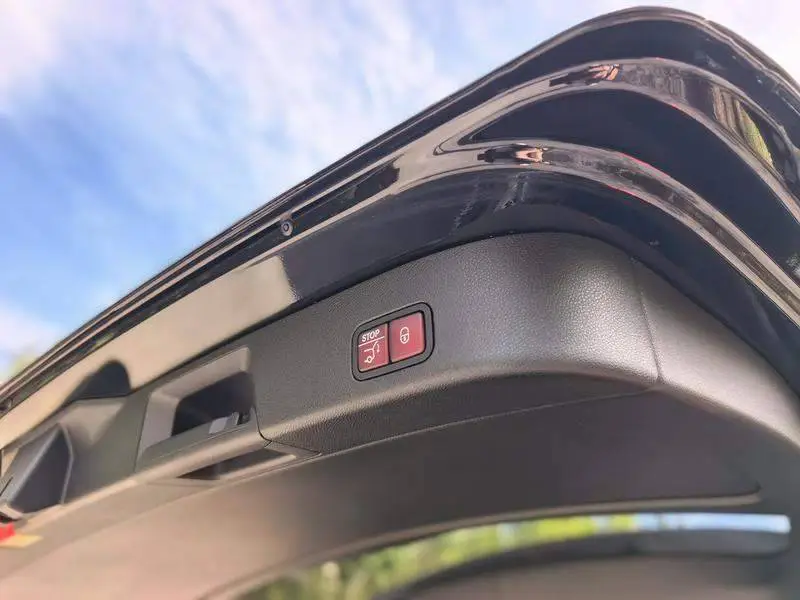 Mercedes-Benz GLS 2018 GLS 400 4MATIC Luxury — 12