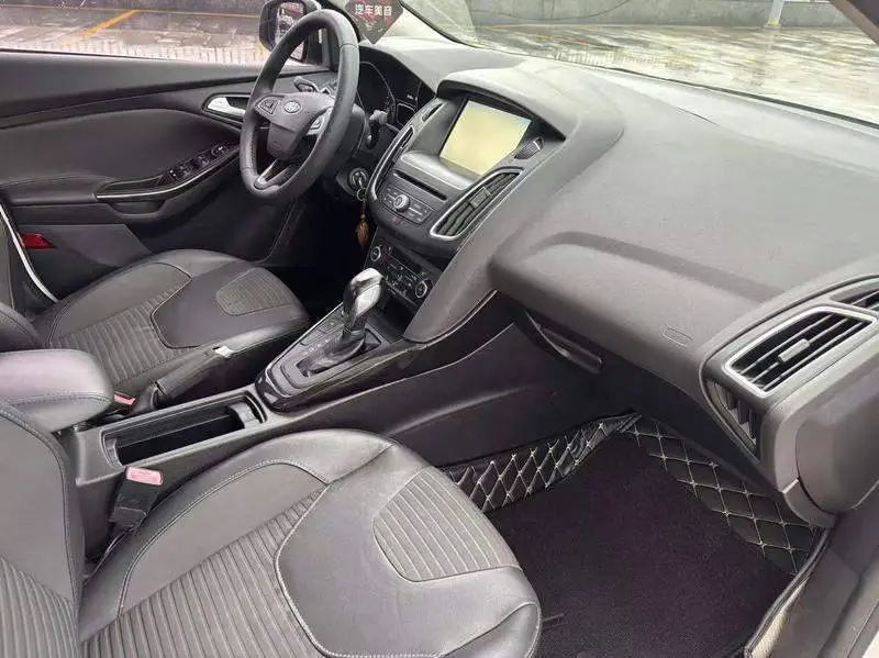 Fox 2015 EcoBoost 180 Automatic Elite Sedan — 6