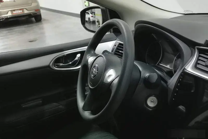 Sylphy 2022 Classic 1.6XE CVT Comfort Edition — 11