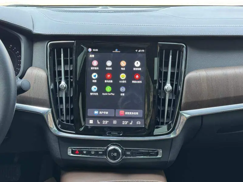 Volvo S90 2023 B5 Zhiyuan Deluxe Edition — 10