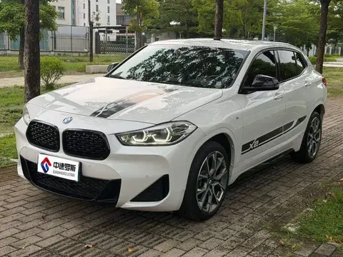 BMW X2 2022 sDrive25i Night Edition