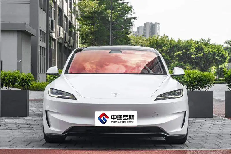 Model 3 2024 High-Performance All-Wheel Drive — 2