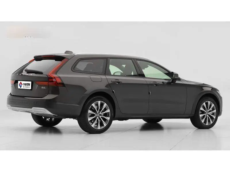 Volvo V90 2025 Cross Country B5 AWD Zhiyuan Edition — 4