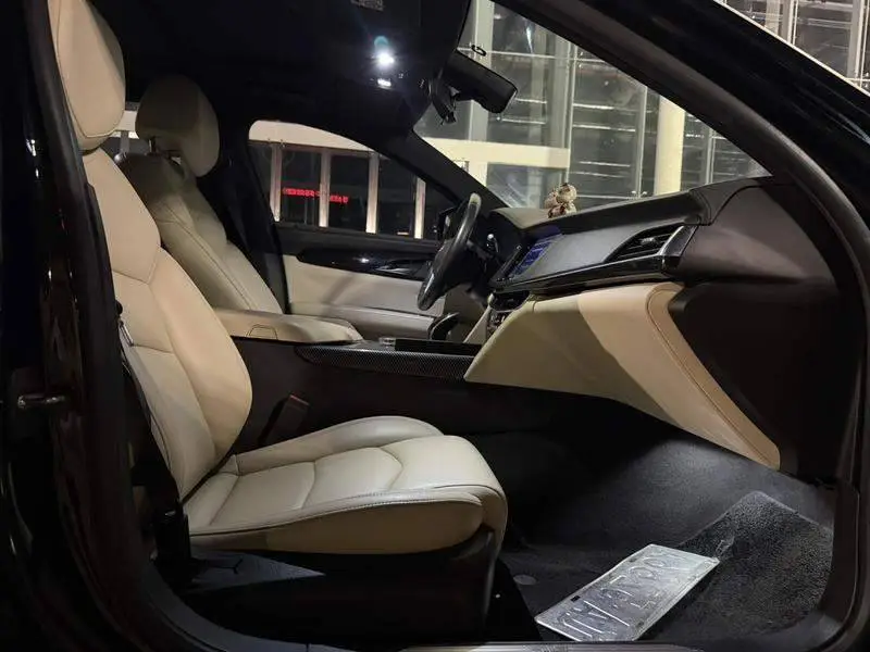 Cadillac CT6 2019 28T Fashion Model — 11