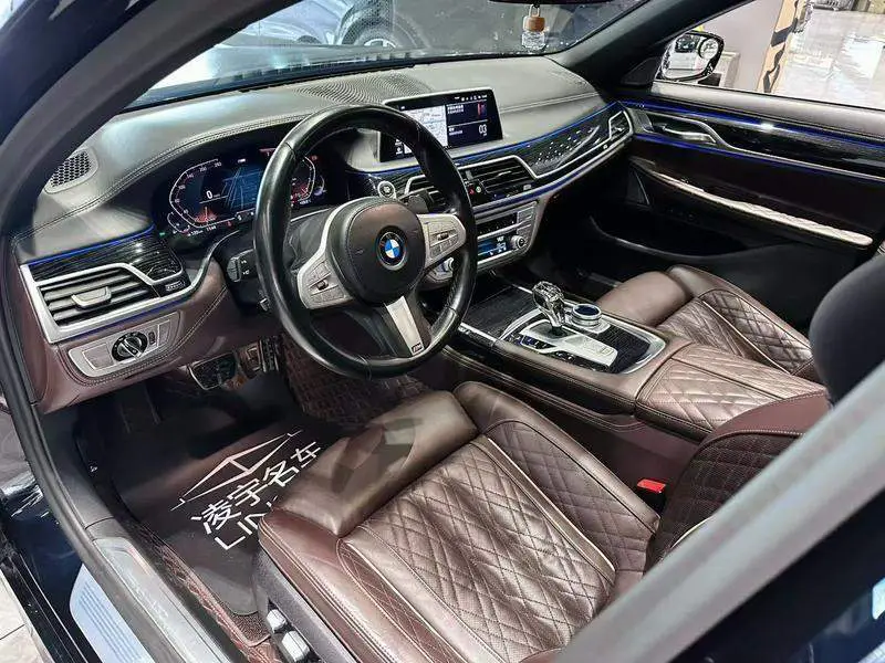 BMW 7 Series 2021 740Li Leading M Sport Package — 8