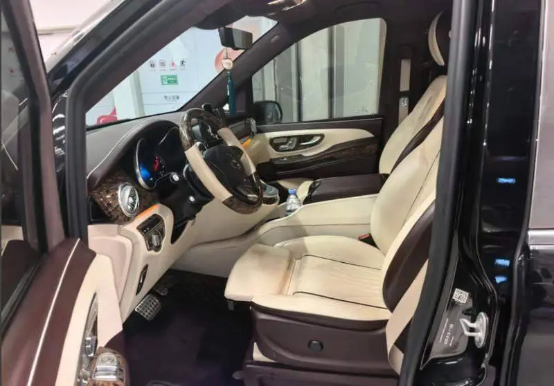 Mercedes-Benz V-Class 2022 V 260 L Long Wheelbase Luxury Edition — 7