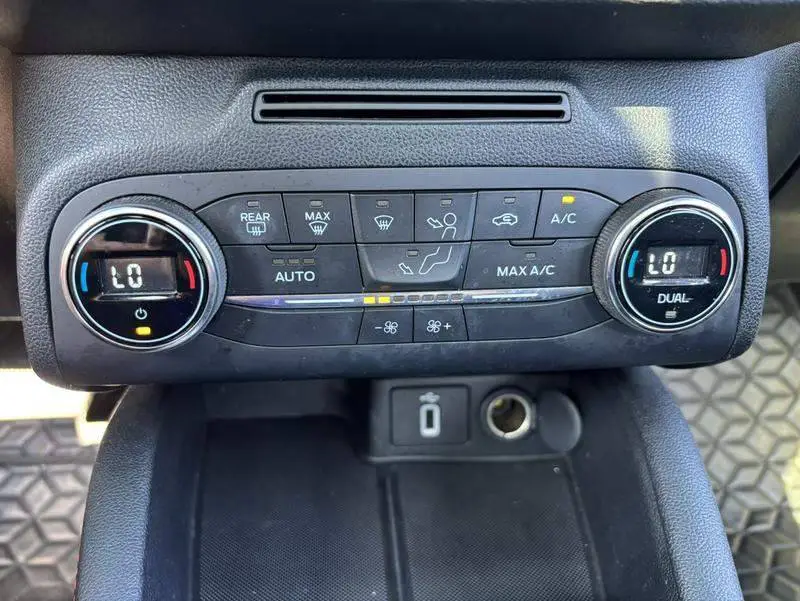 Fox 2020 Sedan EcoBoost 180 Automatic ST Line — 9