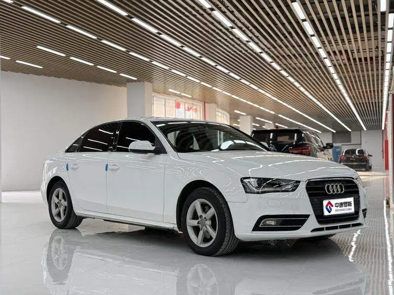 Audi A4L 2015 35 TFSI Automatic Standard Model — 3
