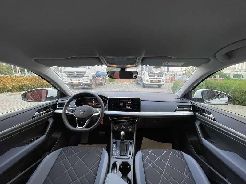 Lavida 2023 facelift 1.5L automatic Deyi version — 11