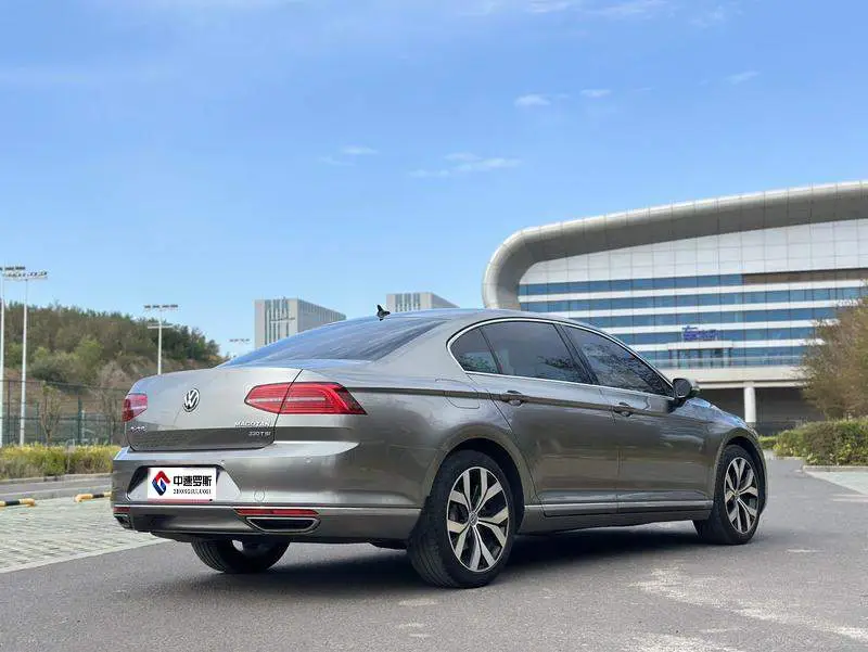 Magotan 2018 330TSI DSG Premium Edition — 6