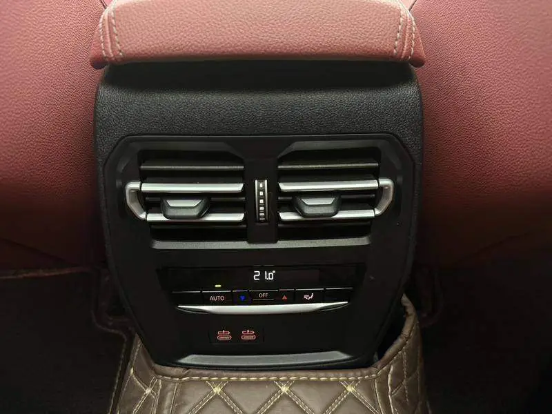 BMW 3 Series 2023 325Li M Sport Night Edition — 9