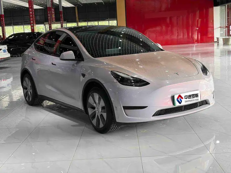 Model Y 2022 rear-wheel drive version — 3