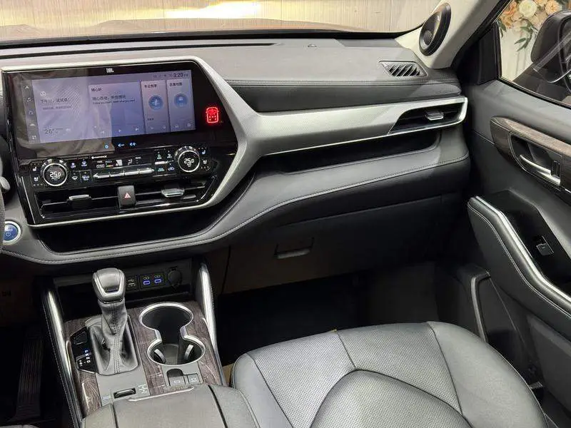 Highlander 2022 Hybrid 2.5L 4WD Supreme Edition 7 Seaters — 10