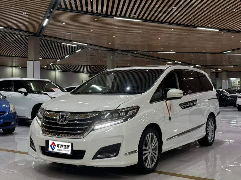 Elysion 2016 2.4L Luxury Edition
