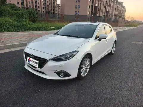 Mazda 3 Angkesaila 2014 Hatchback 2.0L Automatic Flagship Model