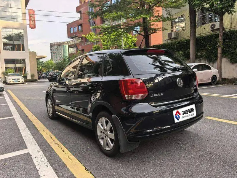 Polo 2013 1.6L Automatic Luxury Edition — 4