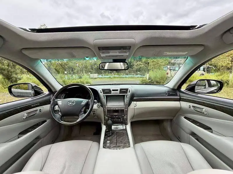 Lexus LS 2006 460L Premium Edition — 11