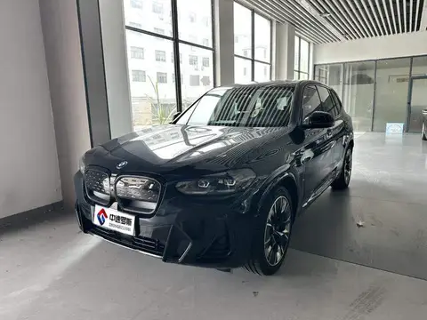 BMW iX3 2023 Leading Model