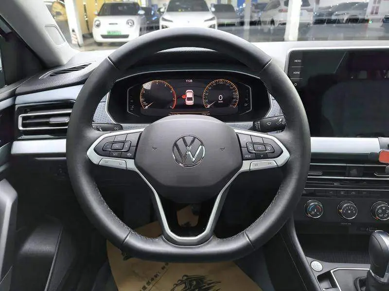 Lavida 2023 1.5L Automatic 5 Million Edition — 12