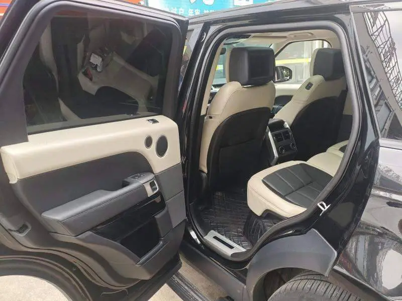 Range Rover Sport 2022 3.0 L6 Tiger Ambition Edition — 11