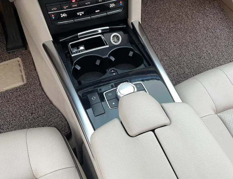 Mercedes-Benz E-Class 2015 E 260 L Sports Fashion Edition — 10