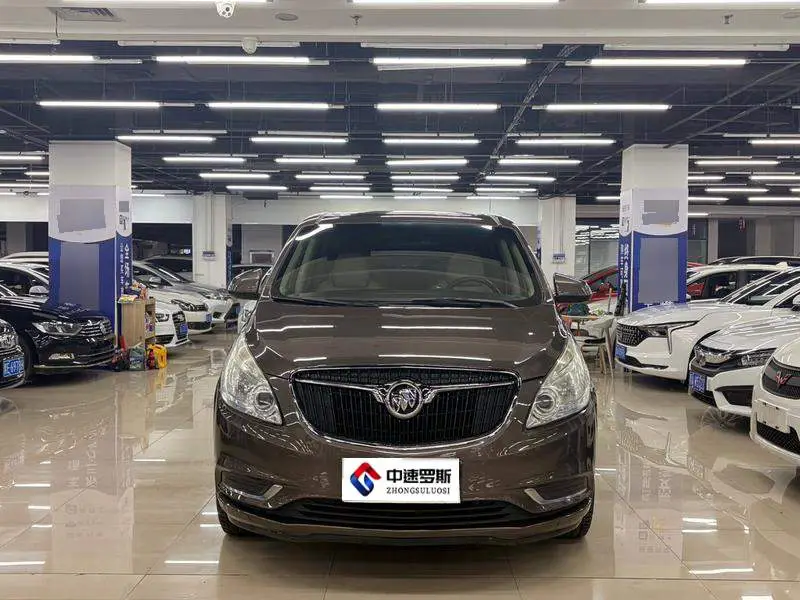 Buick GL8 2017 25S Luxury National V — 2