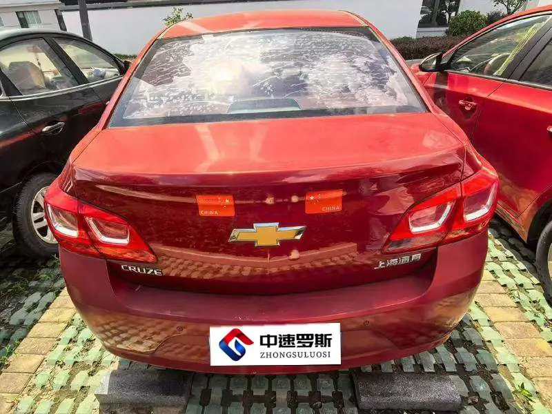 Cruze 2016 1.5L Automatic Fashion Sunroof Edition — 4