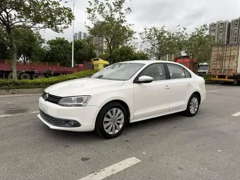 Sagitar 2014 facelift 1.4TSI automatic luxury model