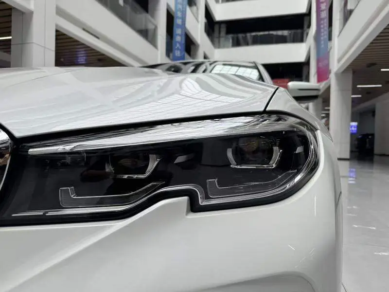 BMW 3 Series 2021 facelifted 325Li M Sport Package — 9
