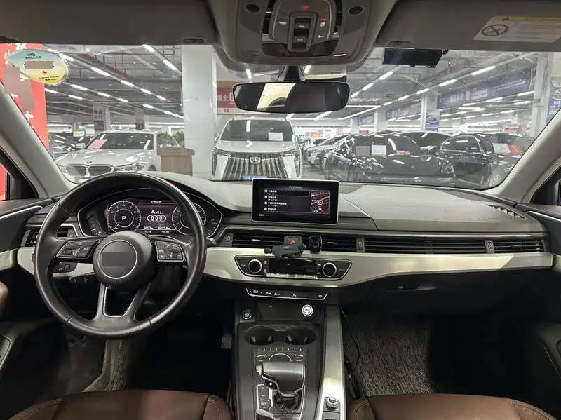Audi A4L 2018 30th Anniversary Model 40 TFSI Fashion Model — 13
