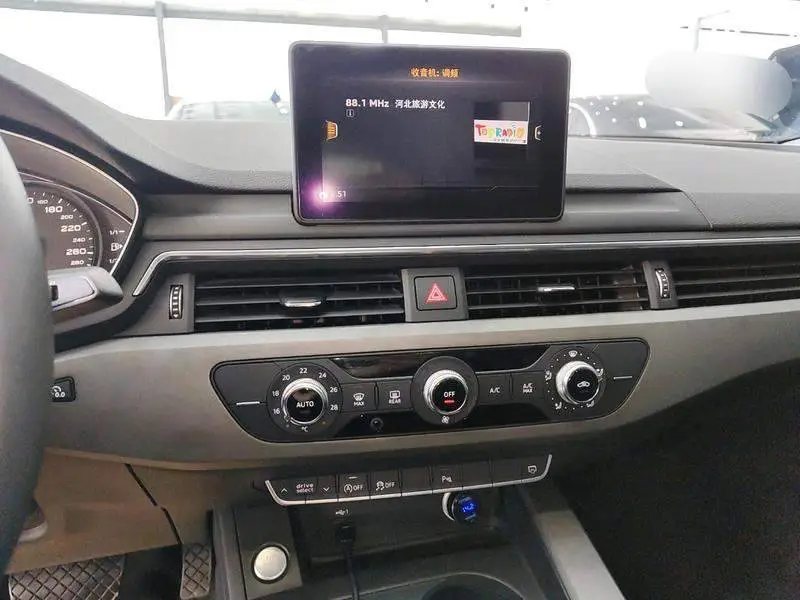Audi A4L 2019 40 TFSI Progressive National VI — 9