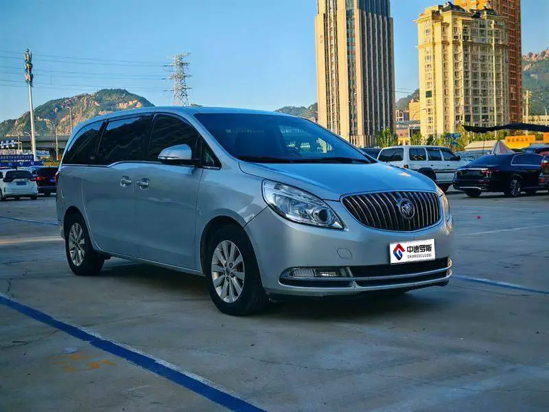 Buick GL8 2014 2.4L LT Luxury Business Executive Edition — 3